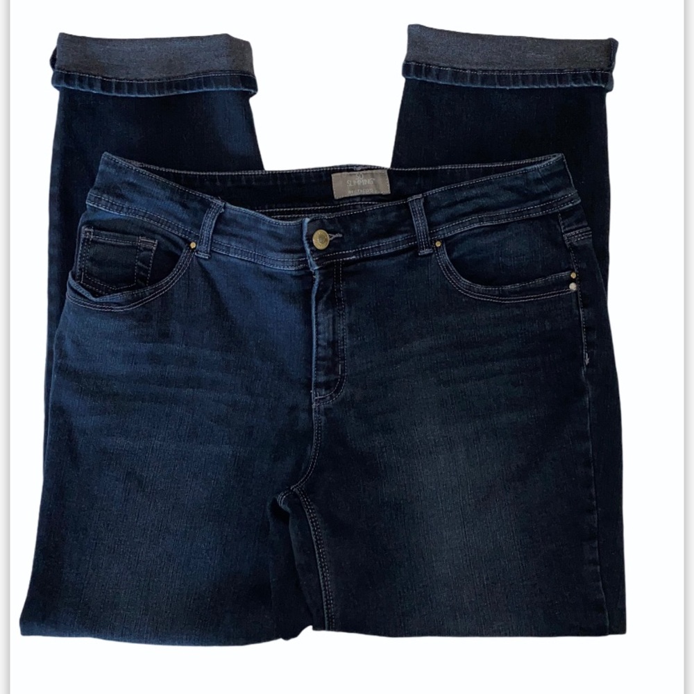 Chico’s So Slimming Dark Wash Size 12 Short Denim